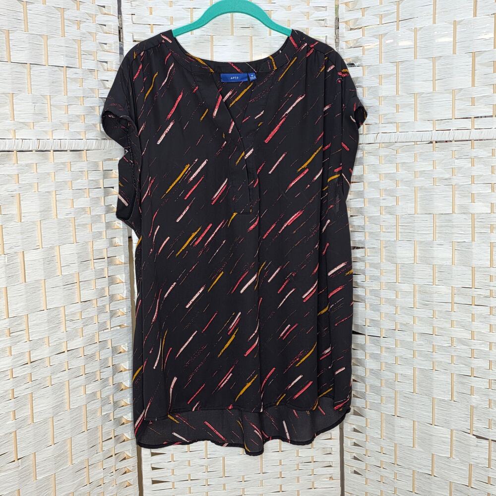Apt.9 Size 1x Women's Black short sleeve v-neck high-low tunic/blouse casual